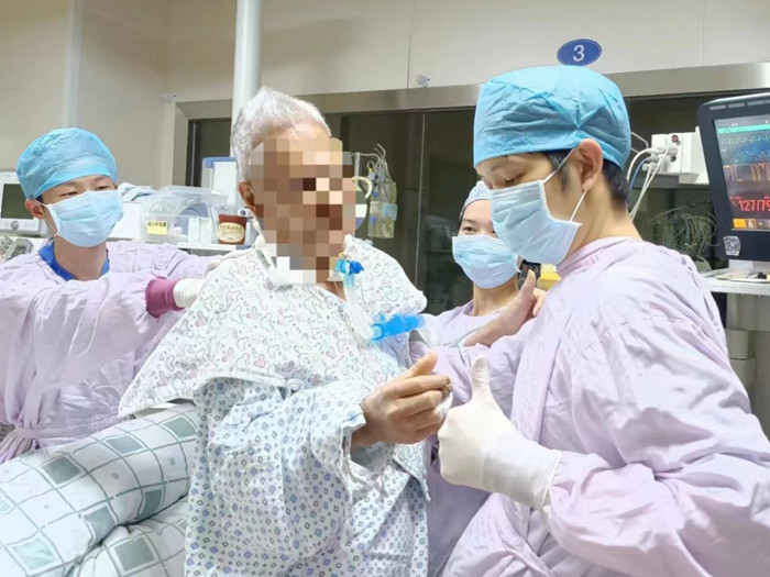 重癥2_副本.jpg 重癥2_副本.jpg