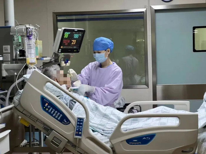 重癥3_副本.jpg 重癥3_副本.jpg